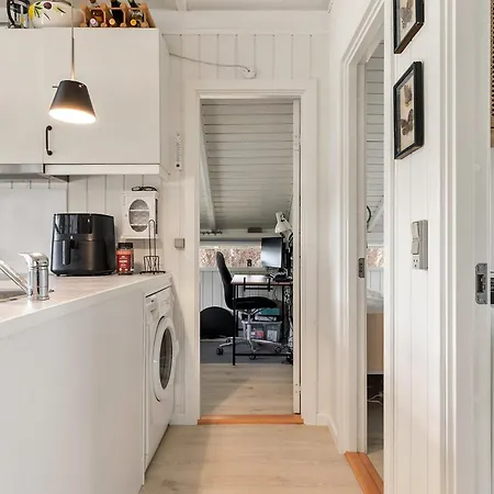 Cozy Summer House