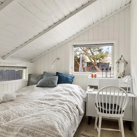 Cozy Summer House * Stubbekøbing